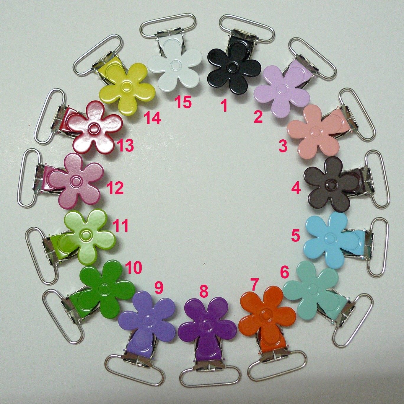 25pcs Flower shape Suspender Clips in yiwu markets